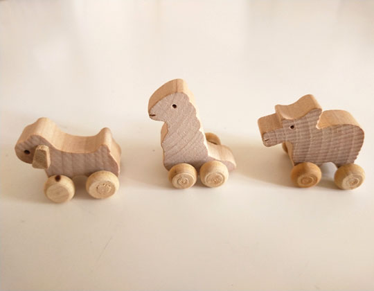 0歳児におすすめのキョウリュウころころ